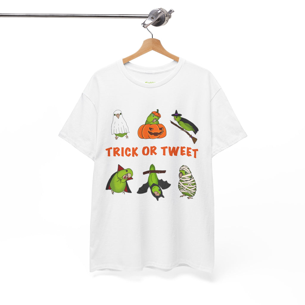 Trick or Tweet Parrotlet : Halloween Bird sweatshirt, Spooky Season Shirt, Fun Bird Lover Tee, Bird Watcher, Gift for - Adults
