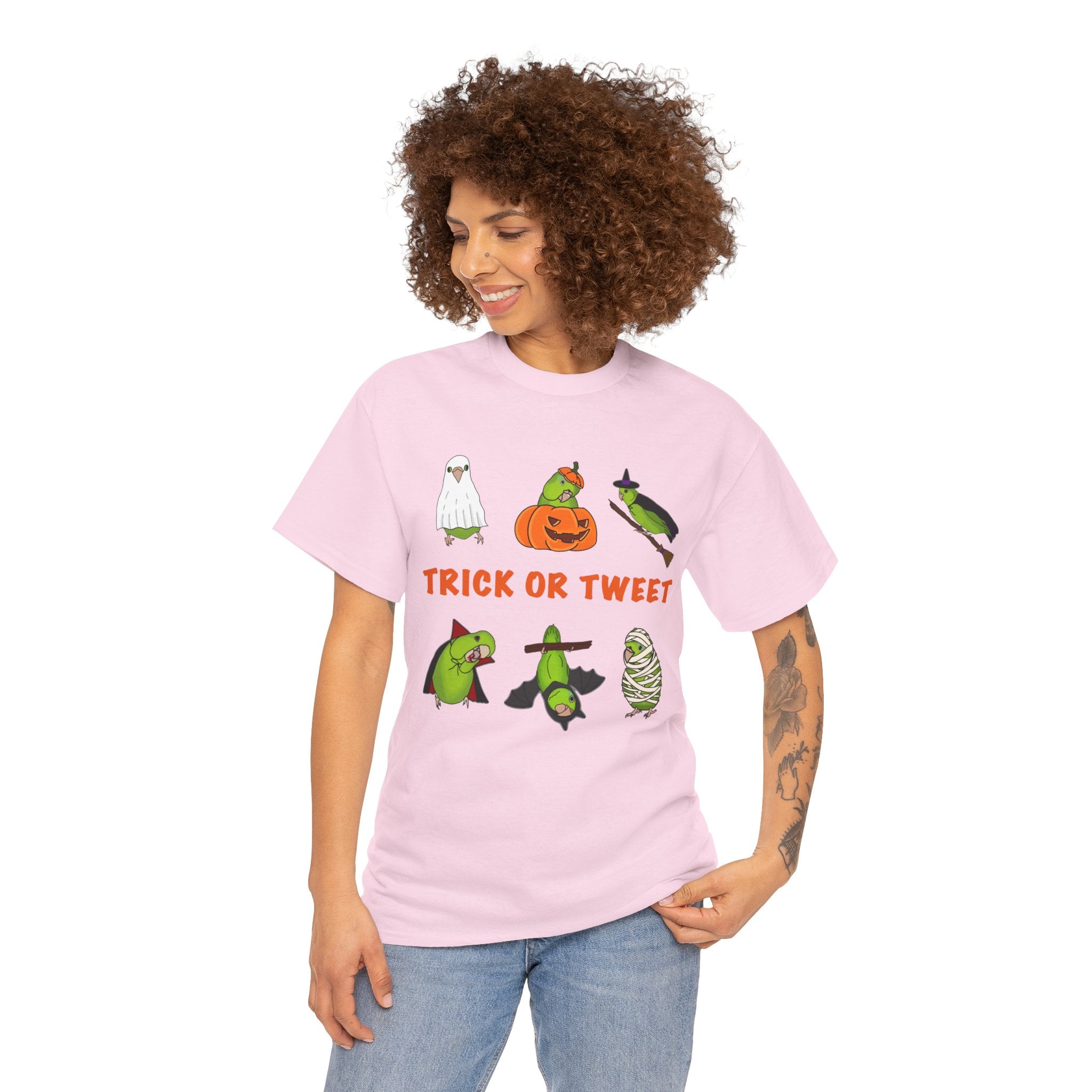 Trick or Tweet Parrotlet : Halloween Bird sweatshirt, Spooky Season Shirt, Fun Bird Lover Tee, Bird Watcher, Gift for - Adults