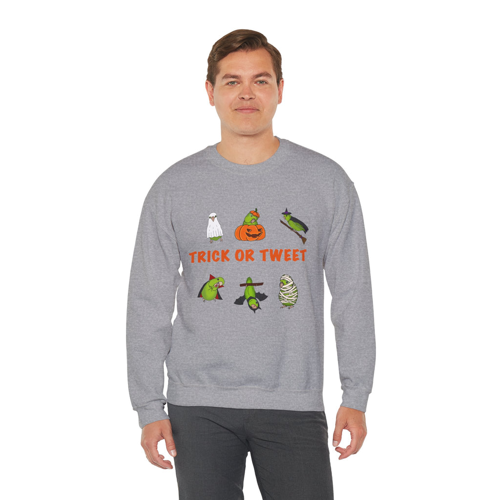 Trick or Tweet Parrotlet : Halloween Bird sweatshirt, Spooky Season Shirt, Fun Bird Lover Tee, Bird Watcher, Gift for - Adults