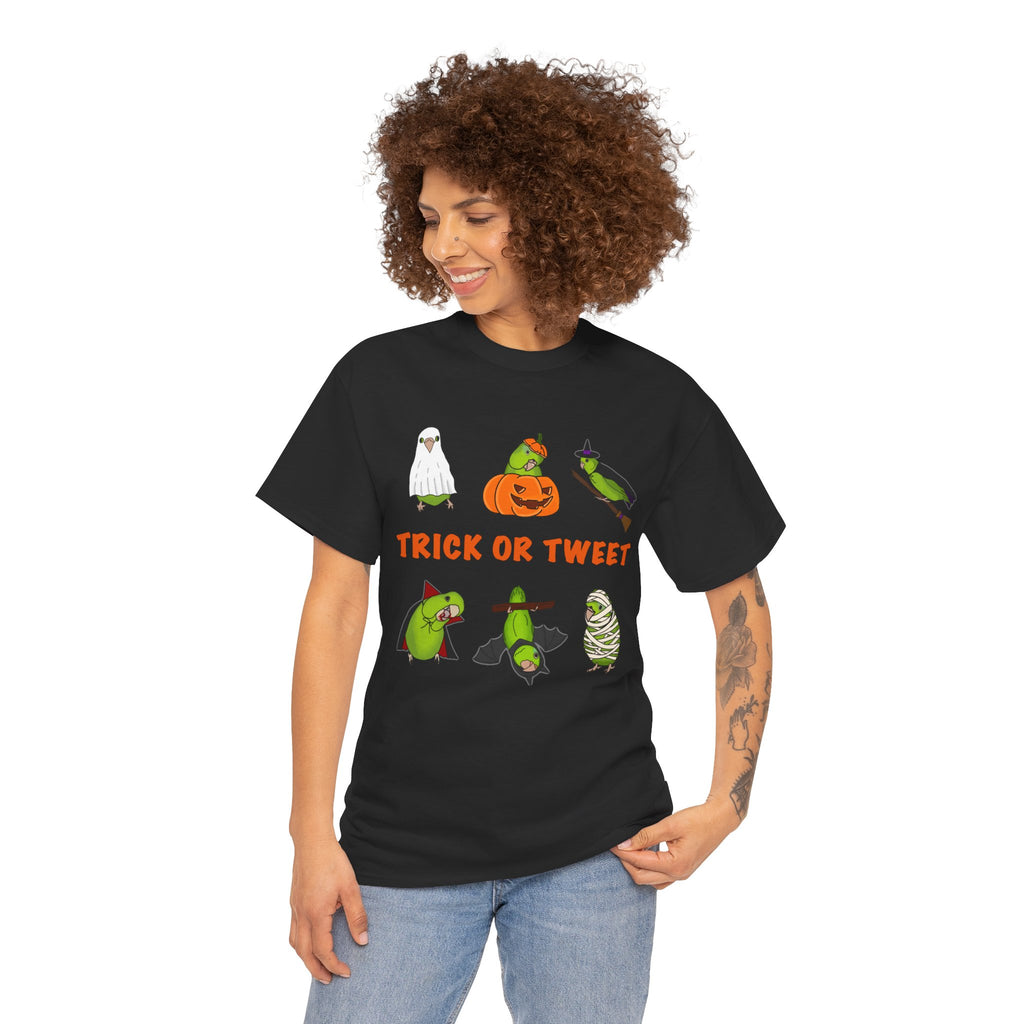 Trick or Tweet Parrotlet : Halloween Bird sweatshirt, Spooky Season Shirt, Fun Bird Lover Tee, Bird Watcher, Gift for - Adults