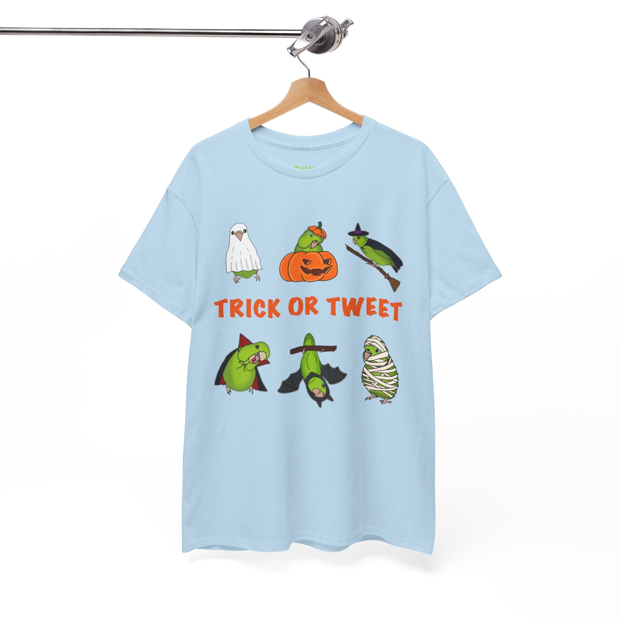 Trick or Tweet Parrotlet : Halloween Bird sweatshirt, Spooky Season Shirt, Fun Bird Lover Tee, Bird Watcher, Gift for - Adults