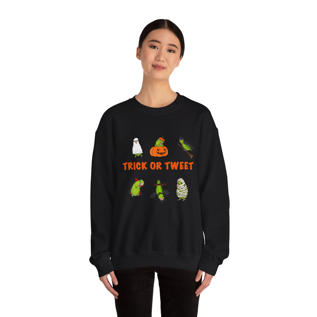 Trick or Tweet Parrotlet : Halloween Bird sweatshirt, Spooky Season Shirt, Fun Bird Lover Tee, Bird Watcher, Gift for - Adults