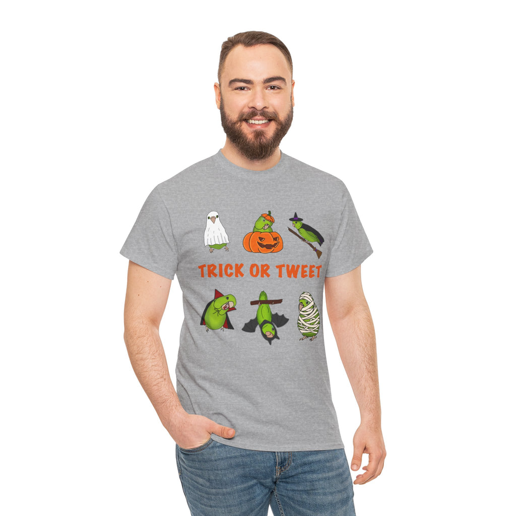 Trick or Tweet Parrotlet : Halloween Bird sweatshirt, Spooky Season Shirt, Fun Bird Lover Tee, Bird Watcher, Gift for - Adults