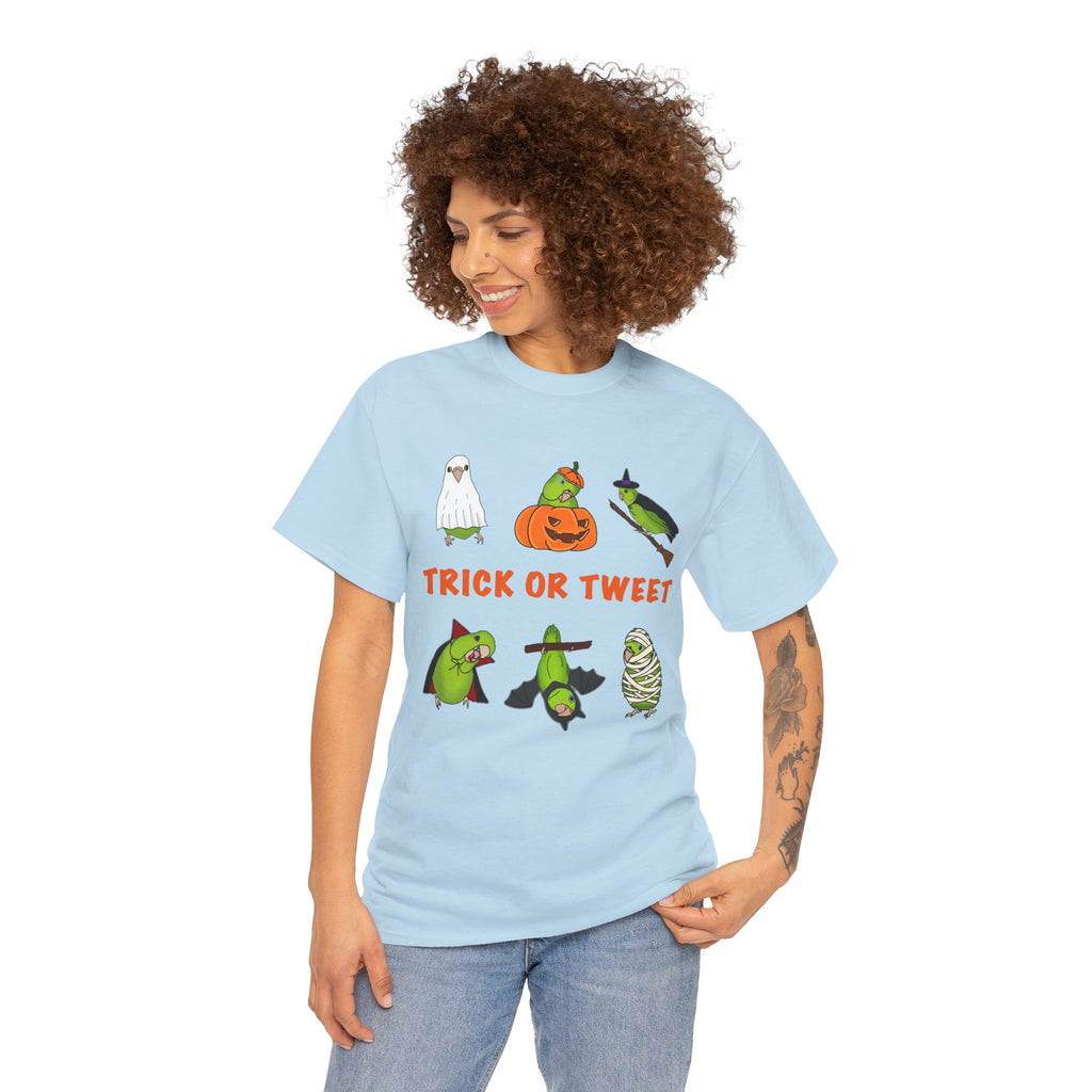 Trick or Tweet Parrotlet : Halloween Bird sweatshirt, Spooky Season Shirt, Fun Bird Lover Tee, Bird Watcher, Gift for - Adults